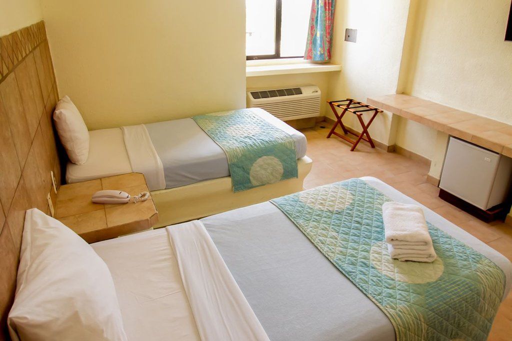 Готель Portofino Complex Playa El Agua Екстер'єр фото